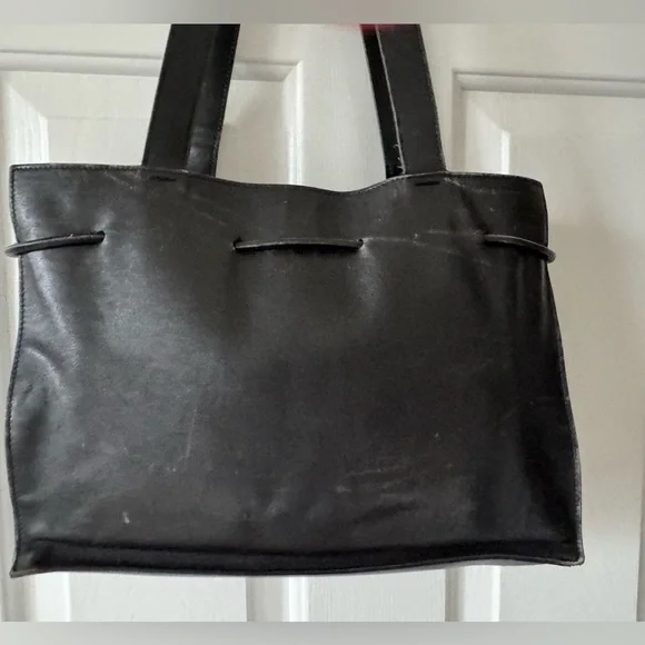 Vintage Gucci Purse, Black, Double Strap, inside zip pocket used - Picture 3 of 10